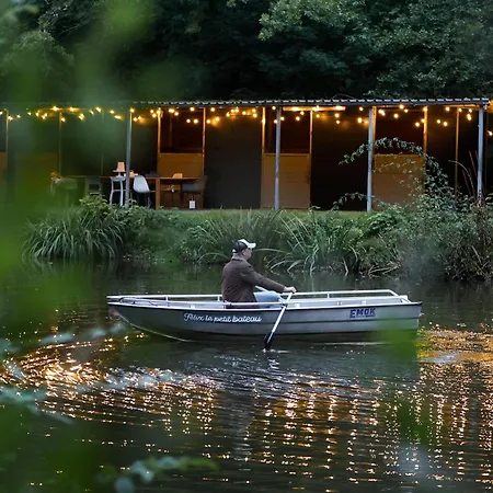 Homestorys Nature - Lakeview Pavilion Villa *