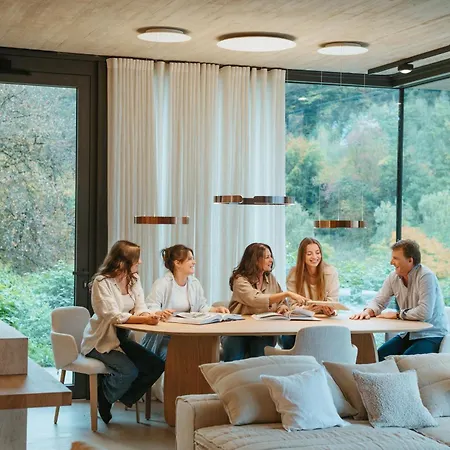 Homestorys Nature - Lakeview Pavilion Eupen