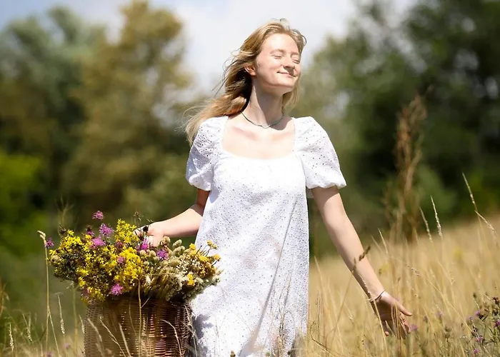 Homestorys Nature - Lakeview Pavilion Villa Eupen