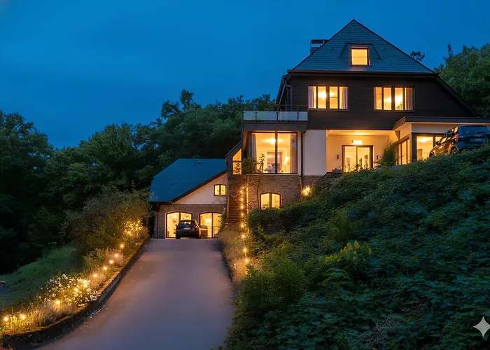 Homestorys Nature - Lakeview Pavilion Villa